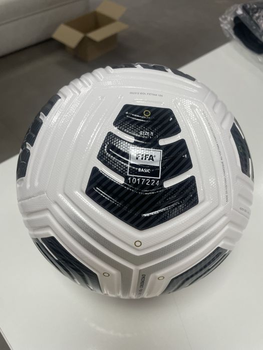 М'яч футбольний Nike Club Elite Team FZ7544-100