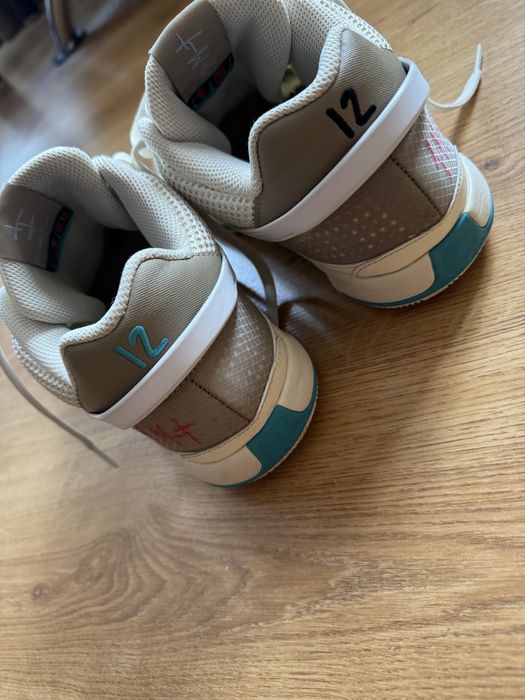 Баскетбольні кросівки Ja 1