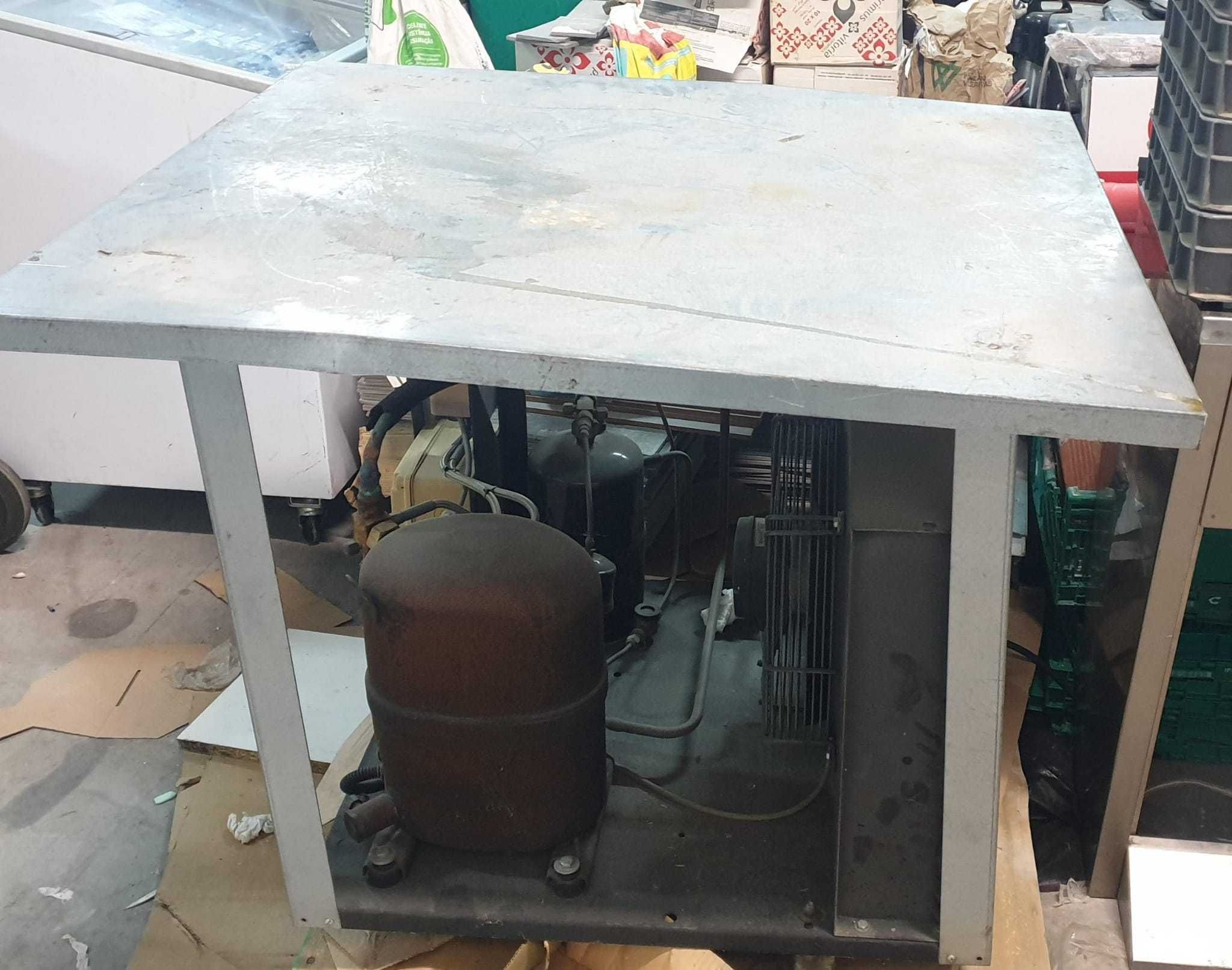 Conjunto Arca de Refrigeração Completo - Em ótimo estado