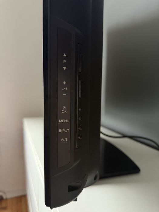 Телевізор LG 42LH2010