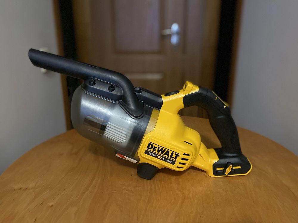 Пилосос + сумка  DeWALT 18V DCV501