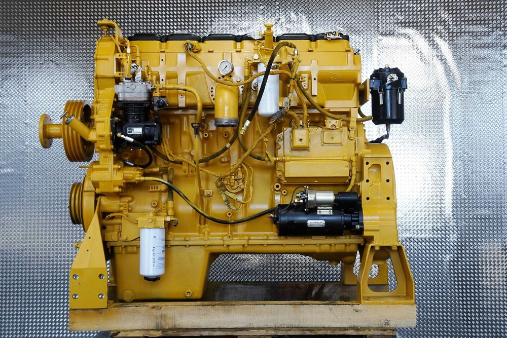 Remont silnika Caterpillar C13 do koparki, kruszarki, przesiewacza