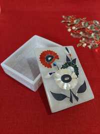 Marmurowa szkatułka na drobiazgi na biżuterię ręcznie robiona Indie