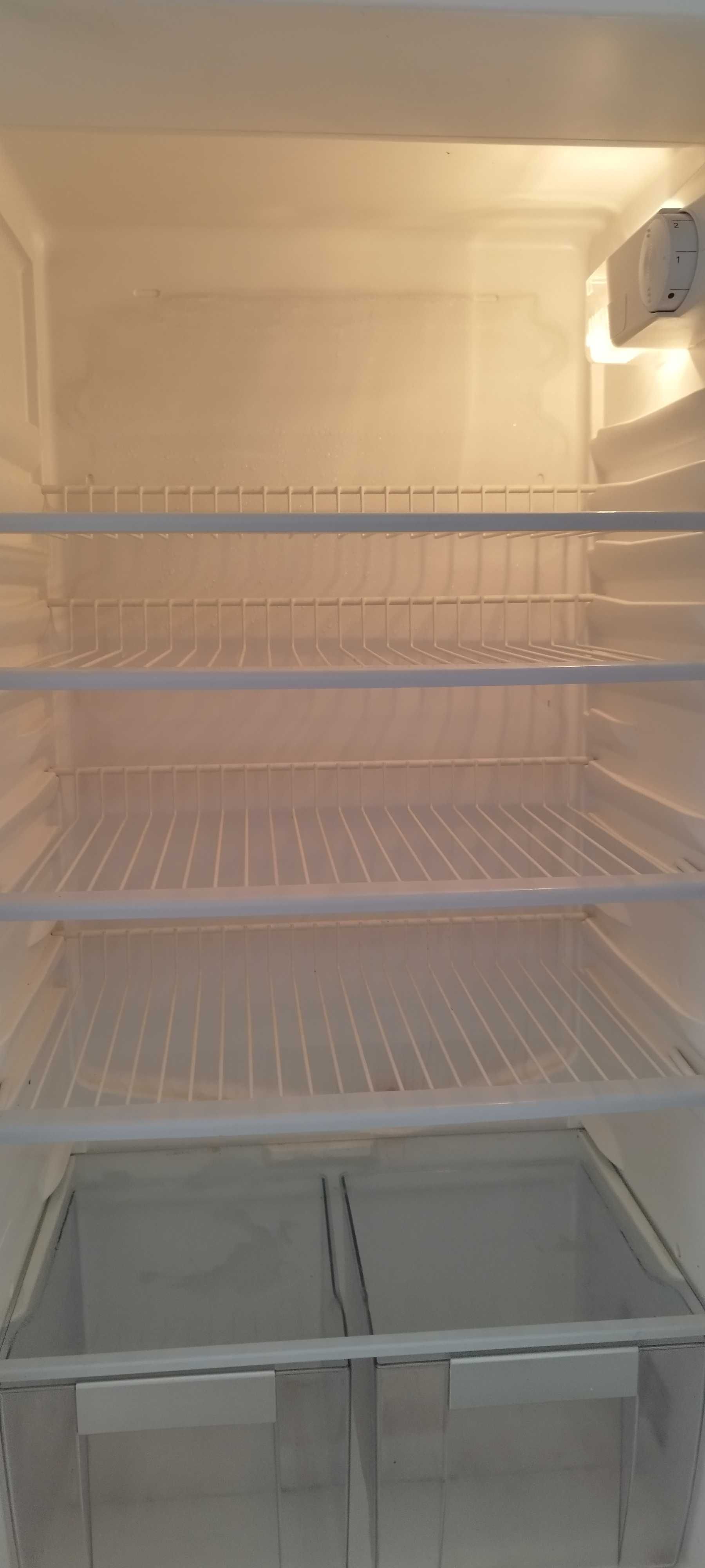 Frigorífico Encastrar com Congelador