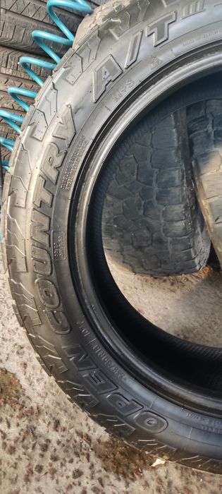 Продам всесезонну грязьову гуму Toyo Open Country A/T III