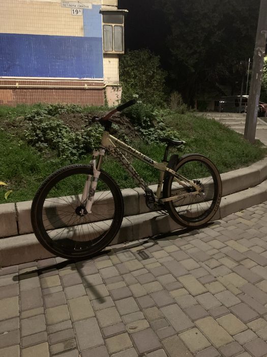 Велосипед МТБ Atom dirt.Mtb