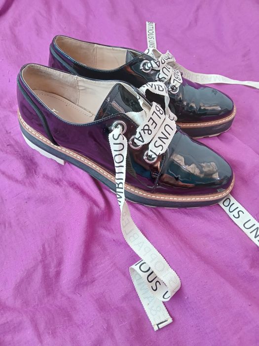 Туфлі, броги жіночі шкіряні