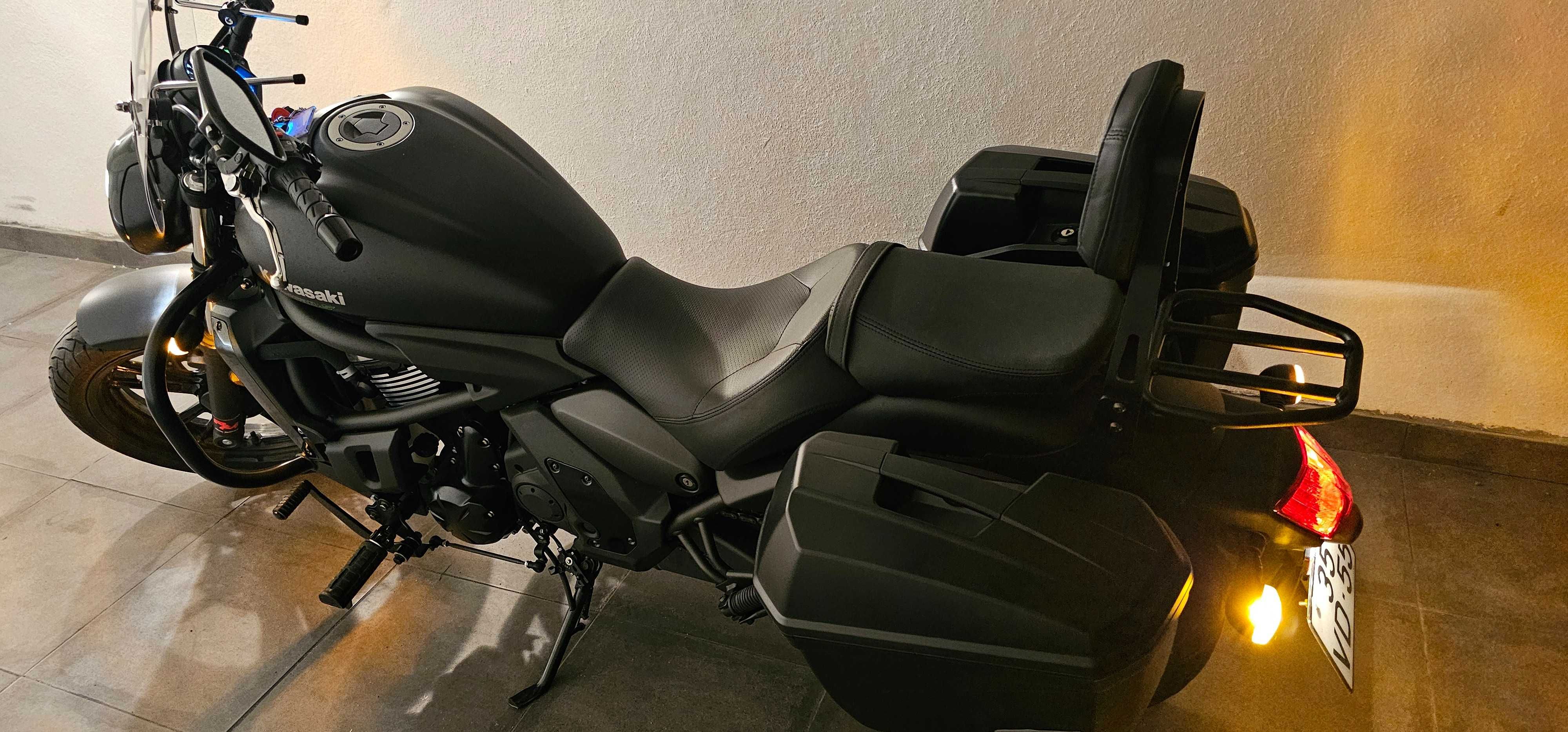 Kawasaki Vulcan 650 abs ano 2018 com 6800 kms