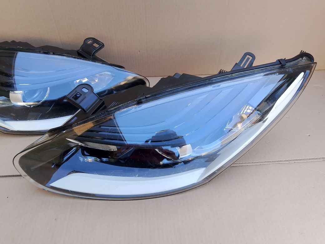 Lampa prawa lewa renault Megane 3 lift Europa