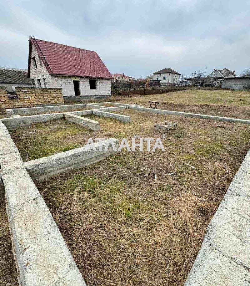 Участок с фундаметном в центре Нерубайского. Район Романтиков