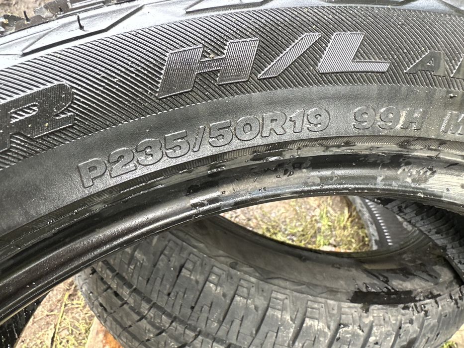 Шини всесезон 235/50 R19 Bridgestone , резина Р19
