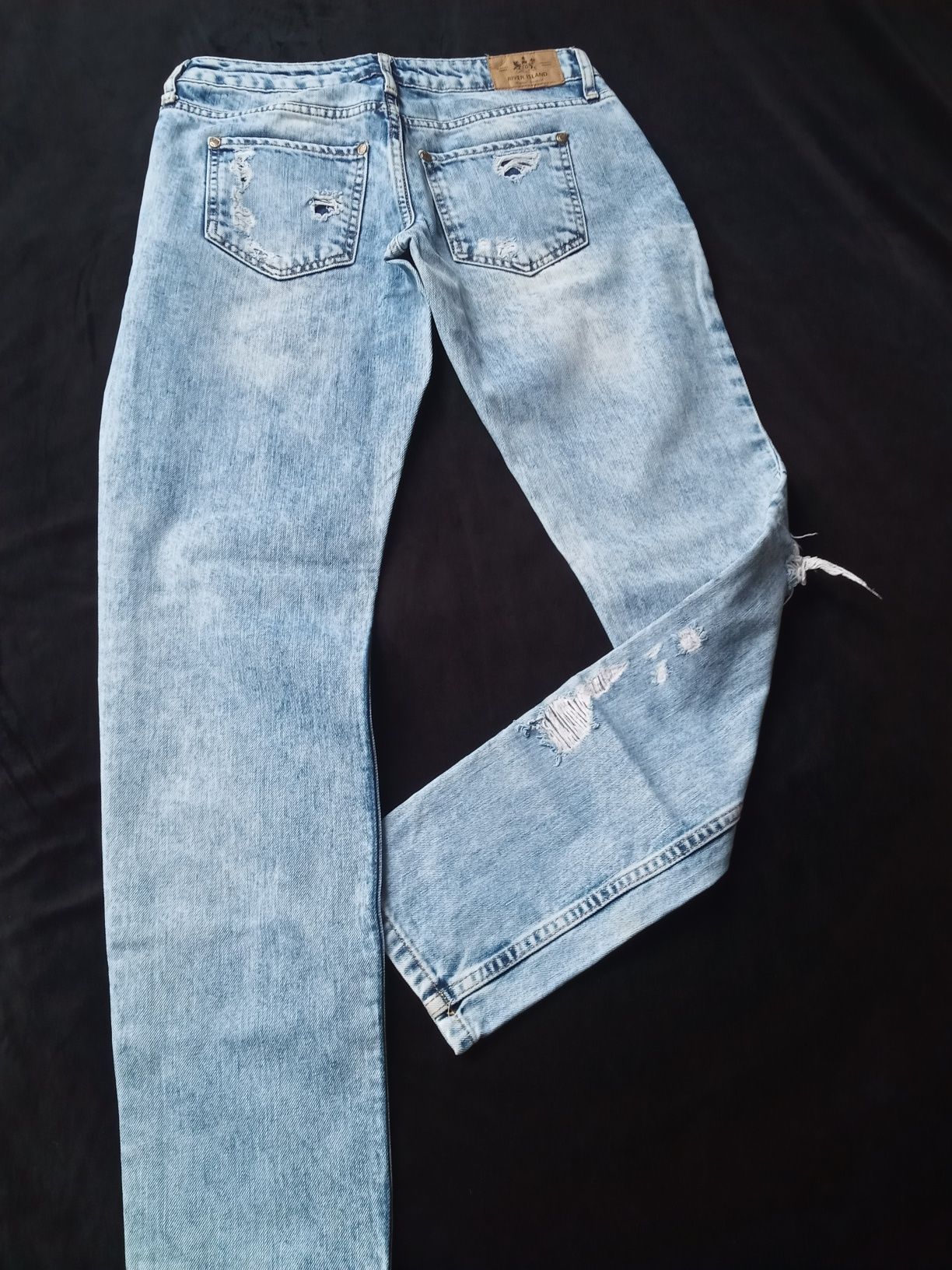 Sprzedam jeansy River Island r. 36