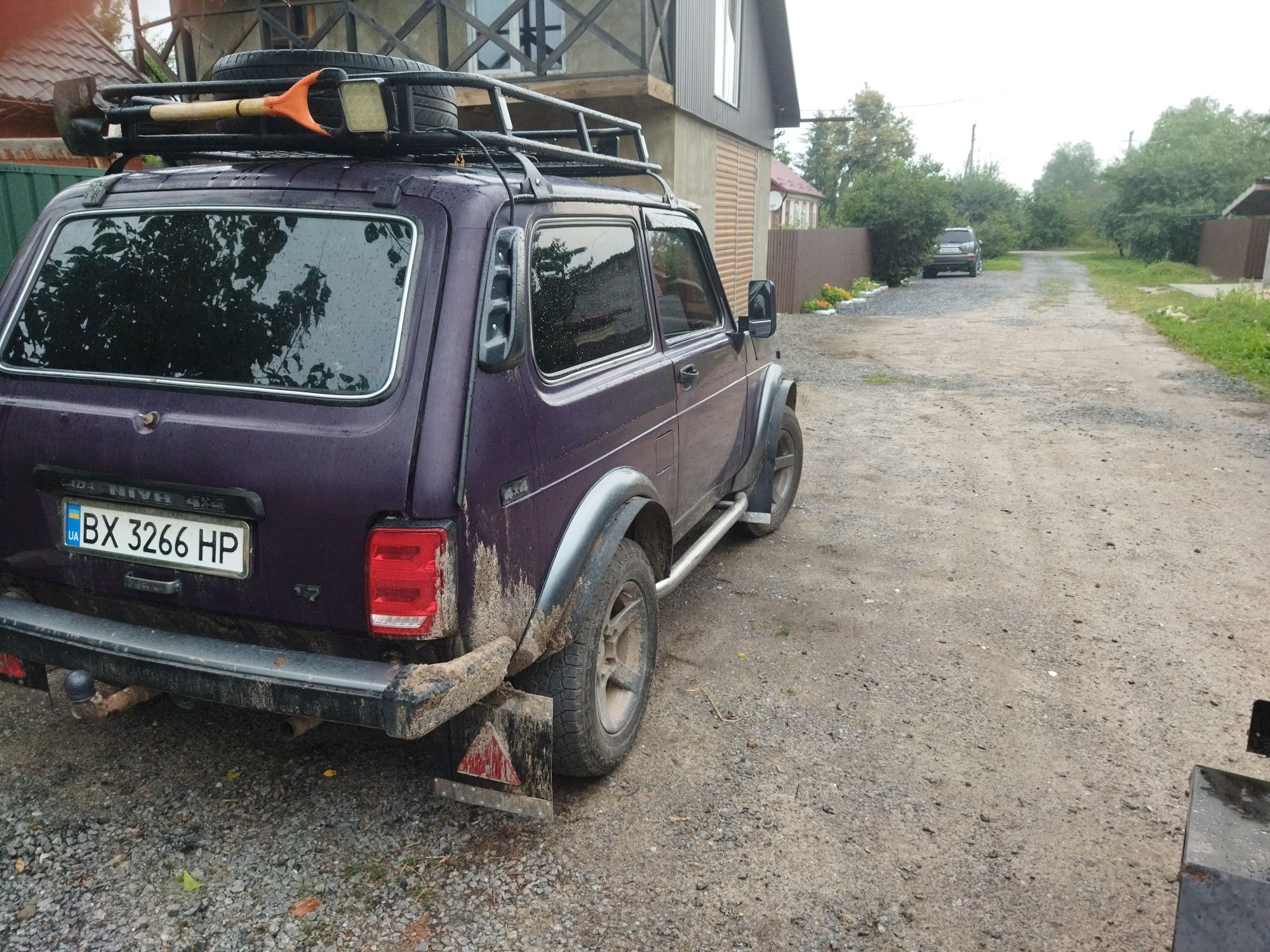 Продам позашляховик...ниву