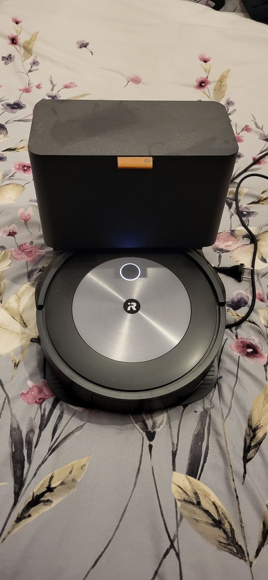 Robot sprzątaĵący Roomba J7 plus