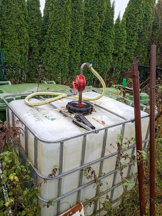 Zbiornik 1000l mauzer pompa oleju .