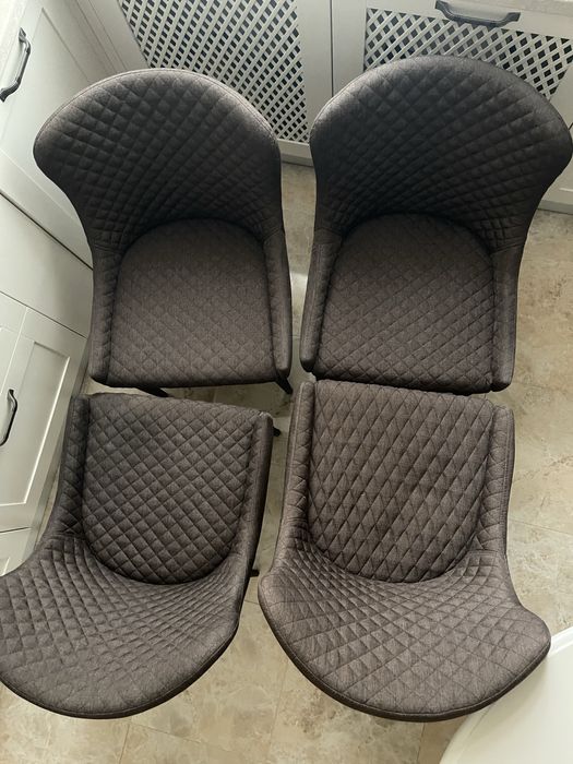 Стільці - крісла обідні, для вітальні. коричневого кольору