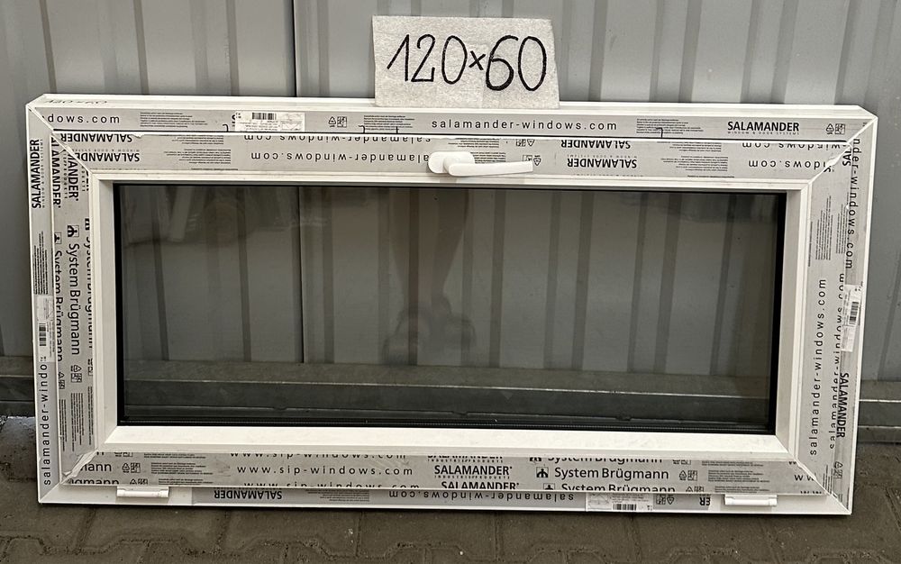 Okna PCV 120 x 60 białe, dostępne kilka sztuk.