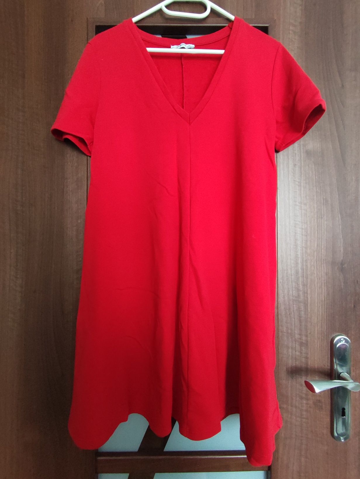 Czerwona sukienka z krótkim rękawem Zara M 38