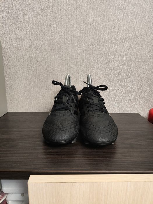 Продам бутсы Adidas в хорошем состоянии
