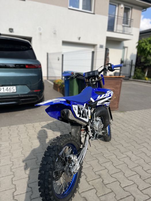 Cross yamaha yz 85 stan w cenie są jeszczę plastiki oleje podstawka