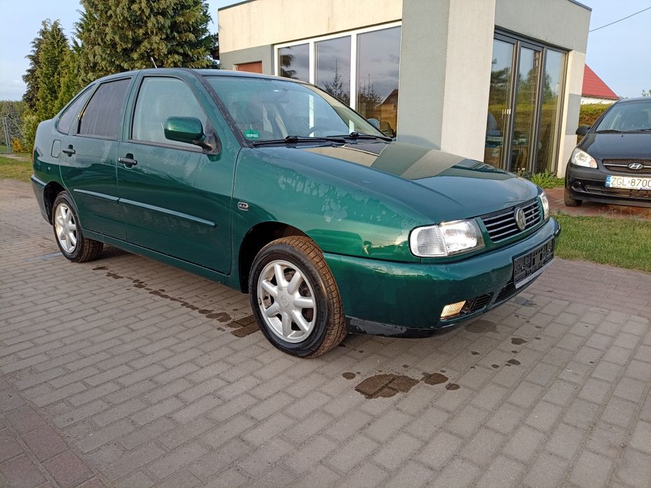 VW Polo 1.6 Automat , klimatyzacja , 97 tys km !