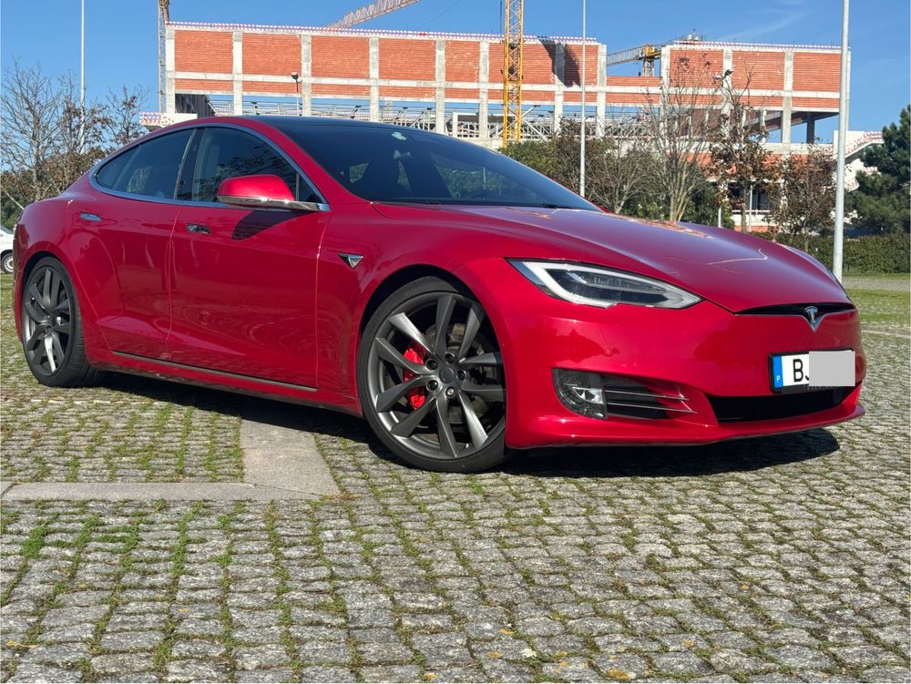 Tesla Model S Performance Raven Ludicrous com FSD