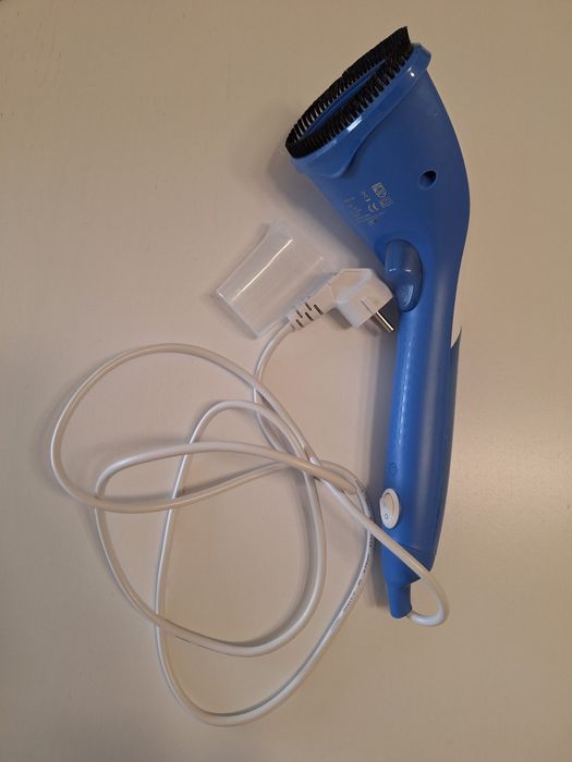 Vende-se Philips Vaporizador para roupa portátil GC300/20, como novo