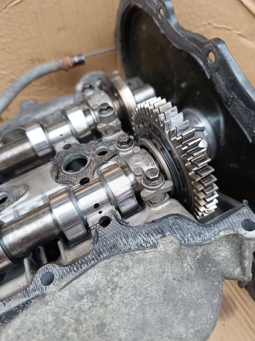 Блока нету ..Запчасти от мотора р9м 1.6л Рено трафік