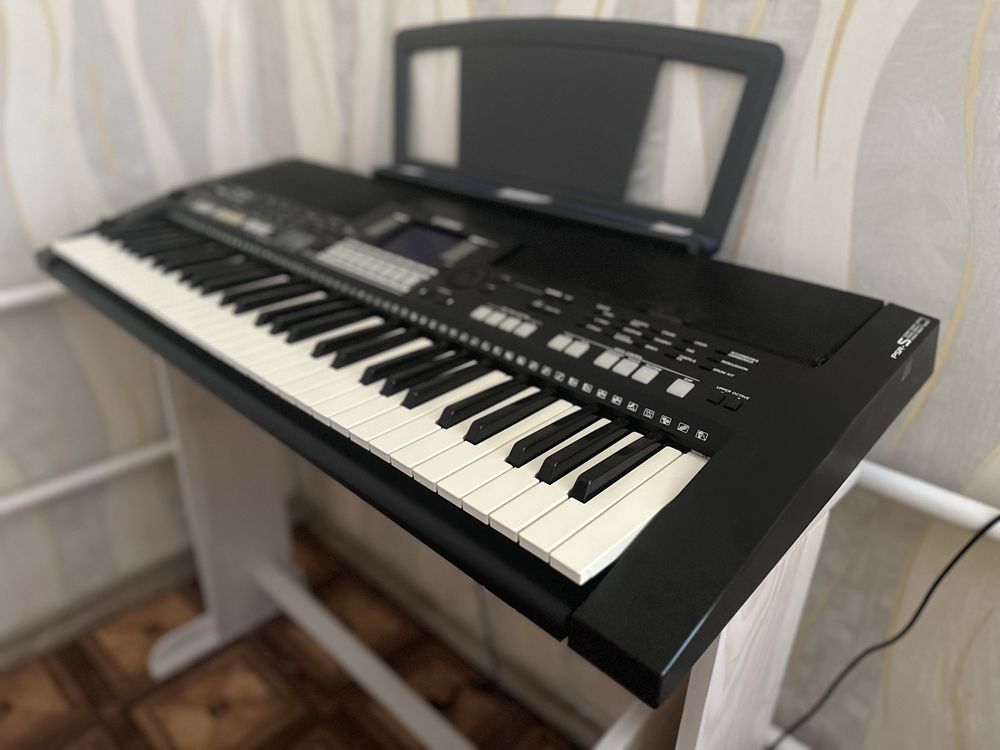 Продам Синтезатор Yamaha S550 IDEAL