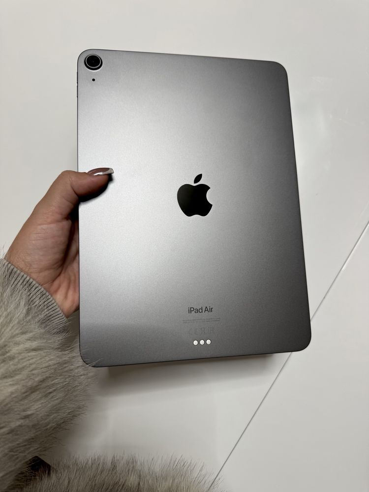 Apple Ipad Air 5Geracao com Fatura e Garantia - Space Gray