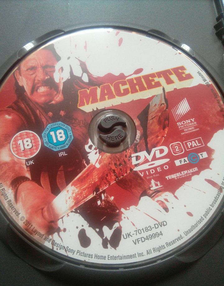 Фильм «Маче́те» Machete Трехо Диск