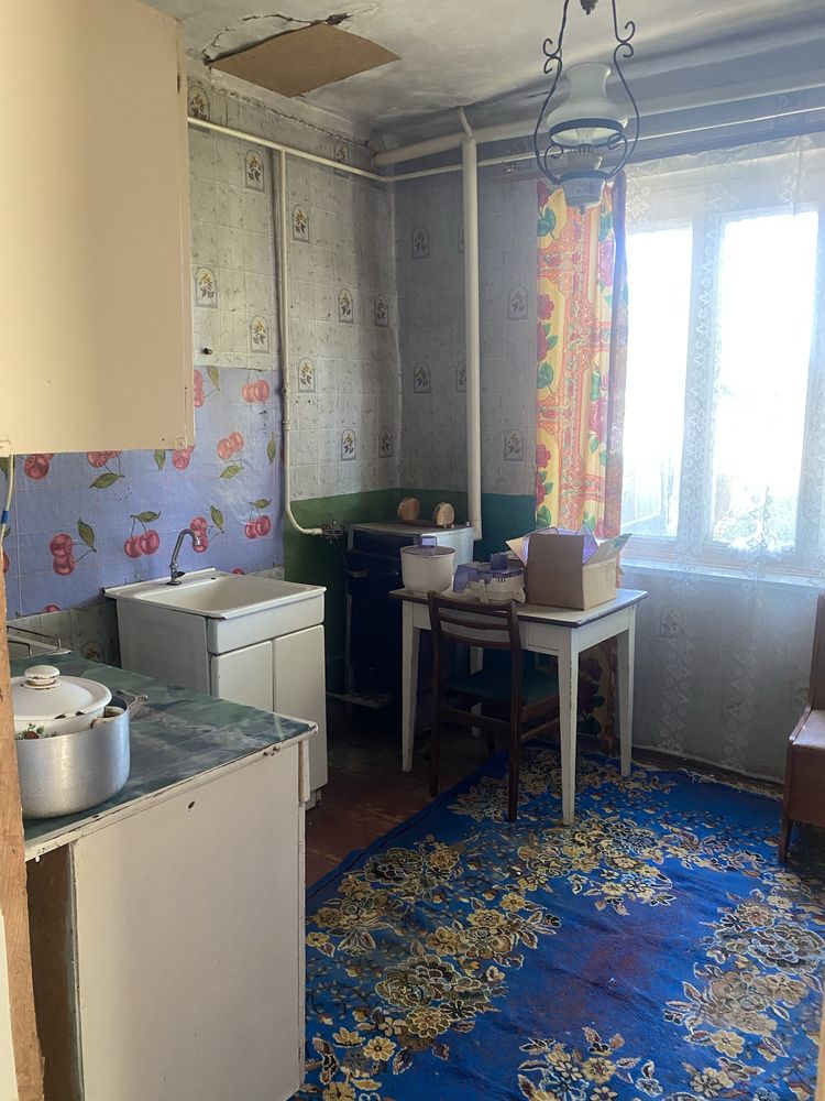 Срочно продам дом на 2 половины.