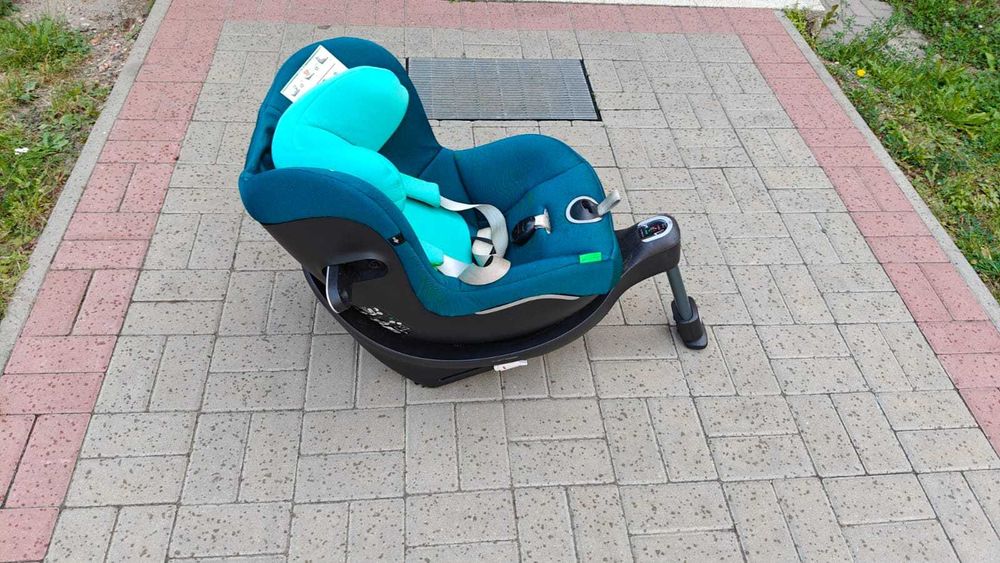 Cybex Gb Vaya i-Size obrotowy fotelik z bazą