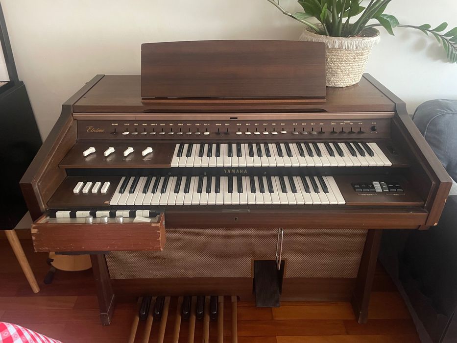 Órgão yamaha Electone