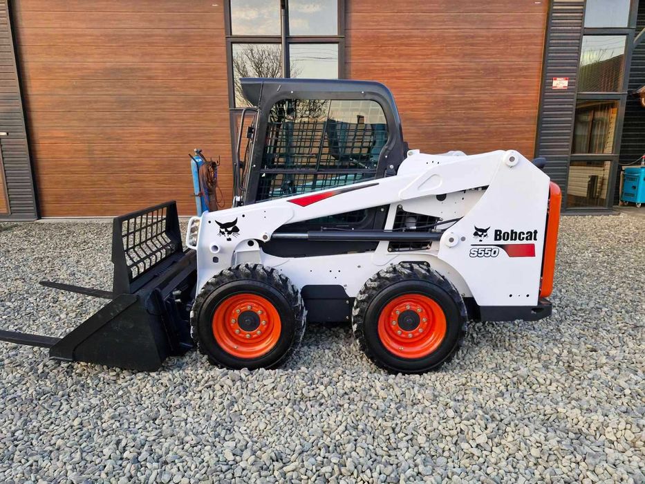 навантажувач BOBCAT S550