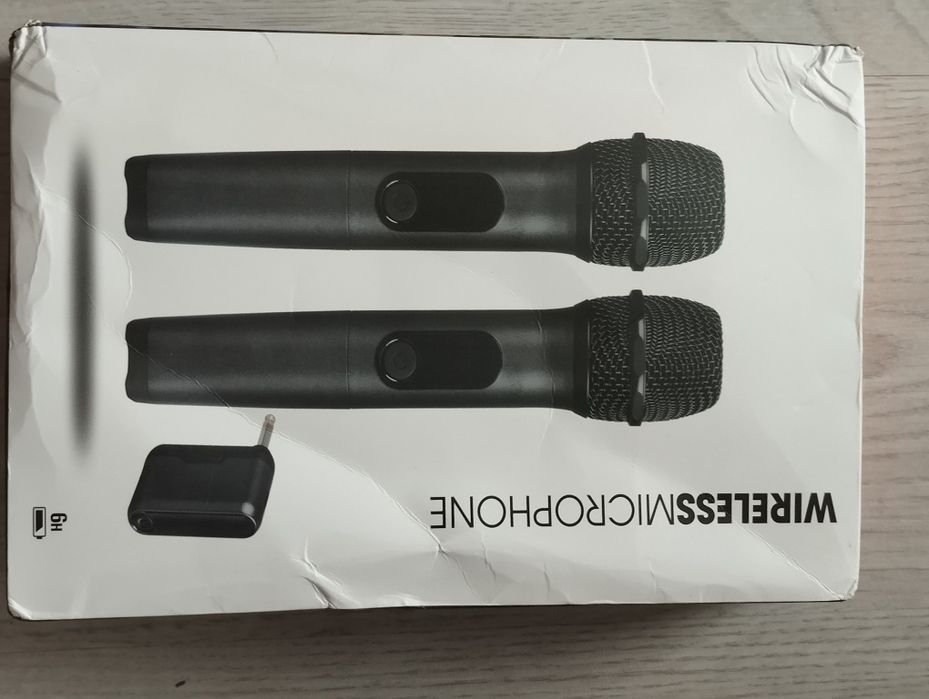 Zestaw dwóch mikrofonów bezprzewodowych wraz z odbiornikiem