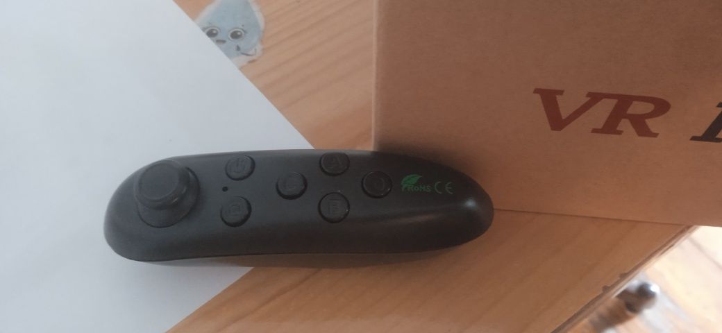 Przedmiotem sprzedaży jest 3d okulary.