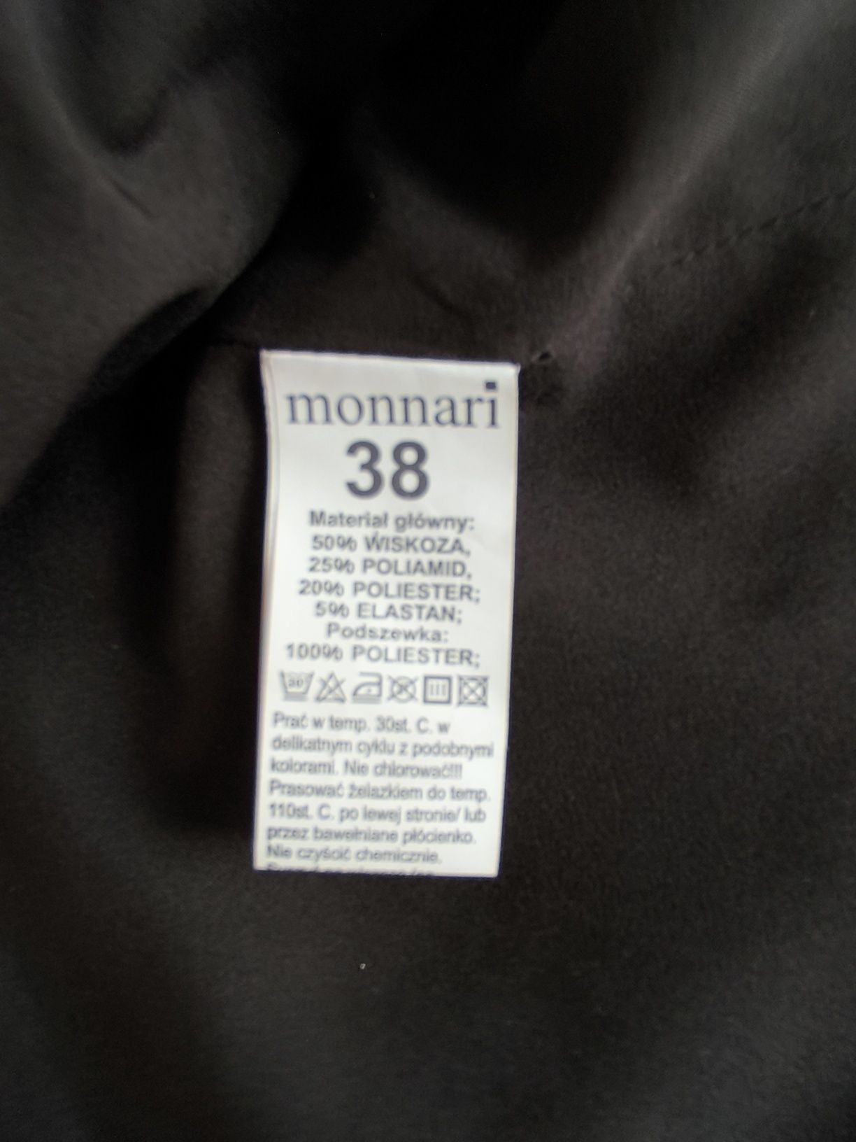 ŻAKIET Monnari, założony 1 raz