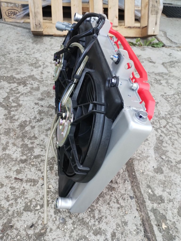 Odes 850 efi.Quad chłodnica wody kompletna