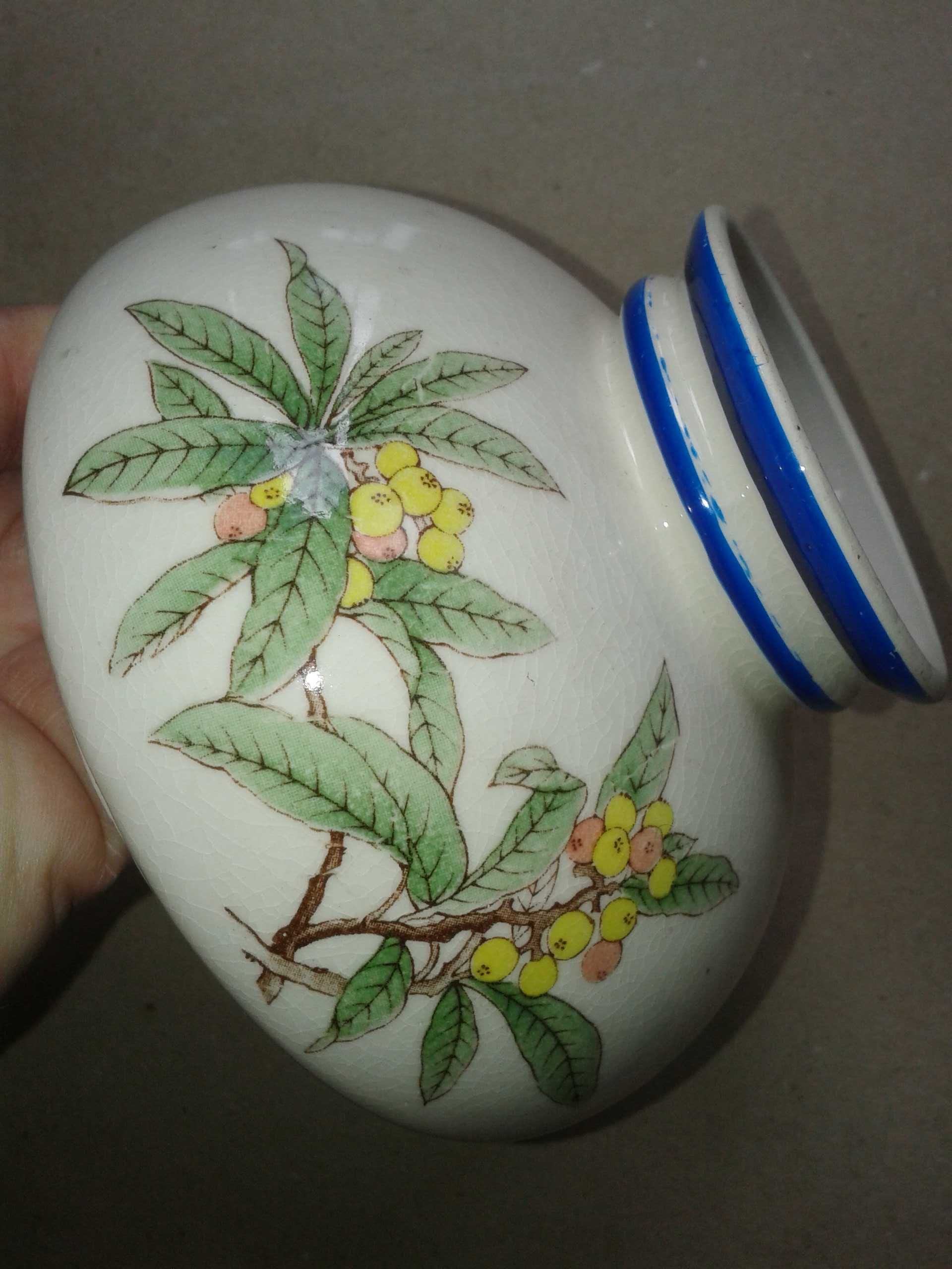 Ceramiczny klosz na lampe Piękny