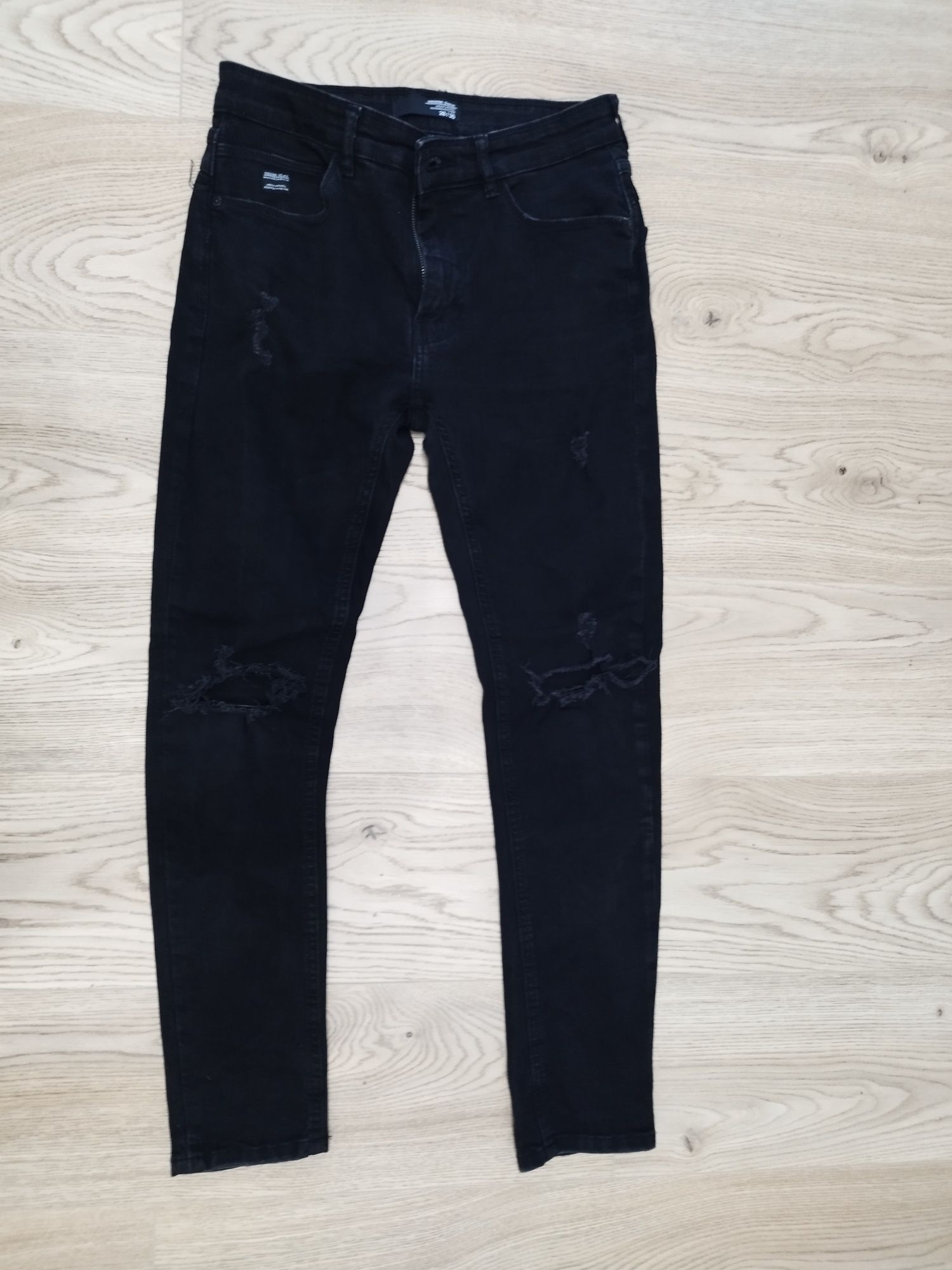 Czarne spodnie jeansy skinny 28/30