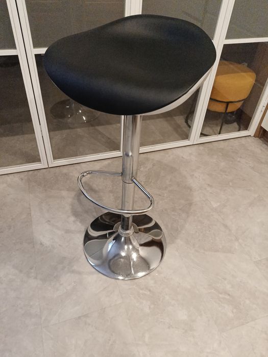 Sprzedam hoker podnoszony teleskopowo