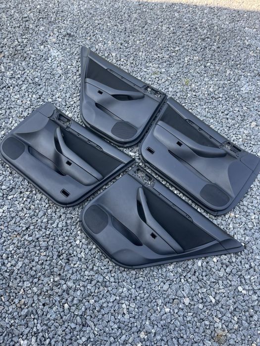 Карти салон тойота авенсіс т25 обшивка toyota задні карти дверей