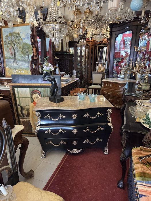 Comoda Luís xv lacada