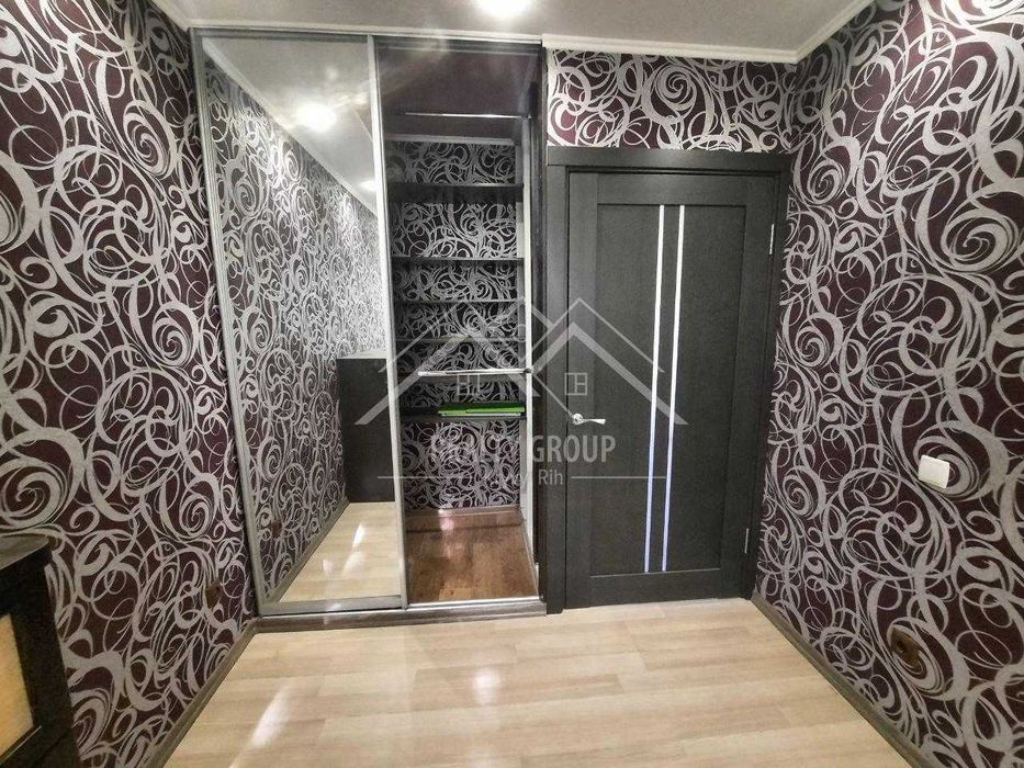 Продаж укомплеткованої  3к квартири (поруч парк)