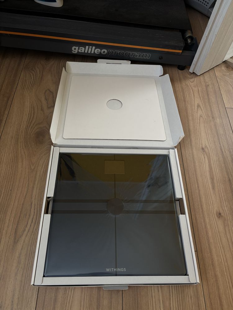 Sprzedam wagę łazienkową WITHINGS Body Comp Czarny