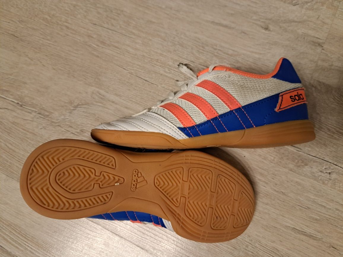 halówki Adidas, r. 33, buty halowe, stan bdb