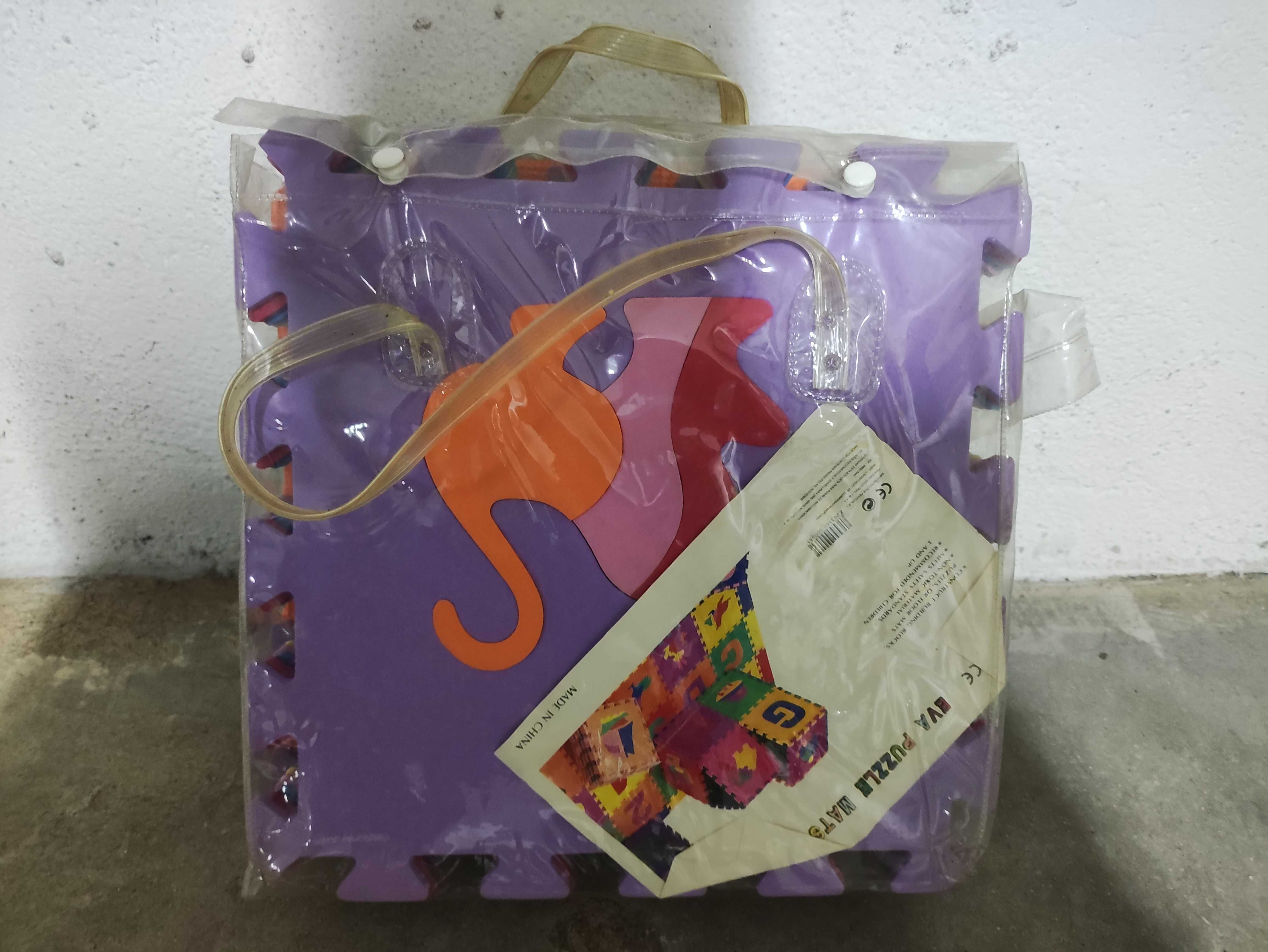 Tapete de borracha infantil com desenho de animais