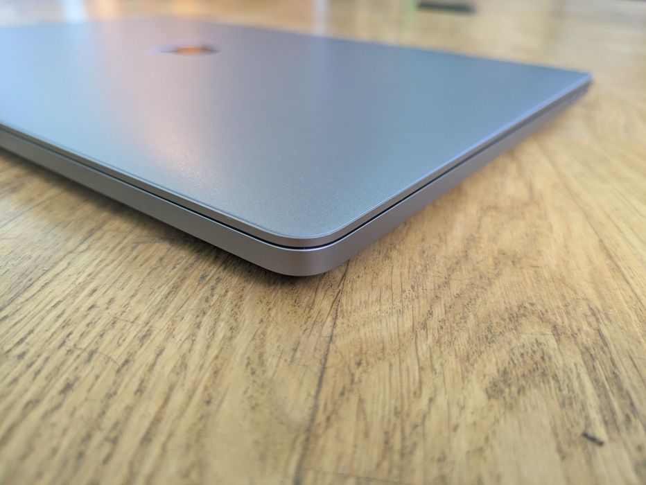 MacBook Pro 2020 (а2141), 16", i9(8 яд), 32/512 ГБ, 5500М, топ версія.