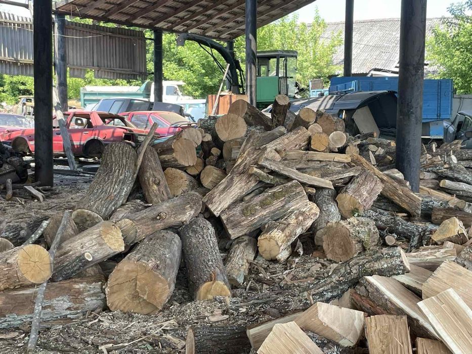 Дрова колоті, чурки, метрові.